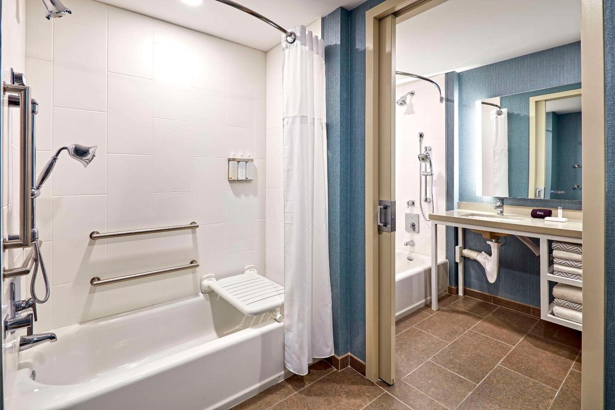 แคมเบรีย โฮเต็ล แอนาไฮม์ - รีสอร์ต แอเรีย Hotel ภายนอก รูปภาพ
